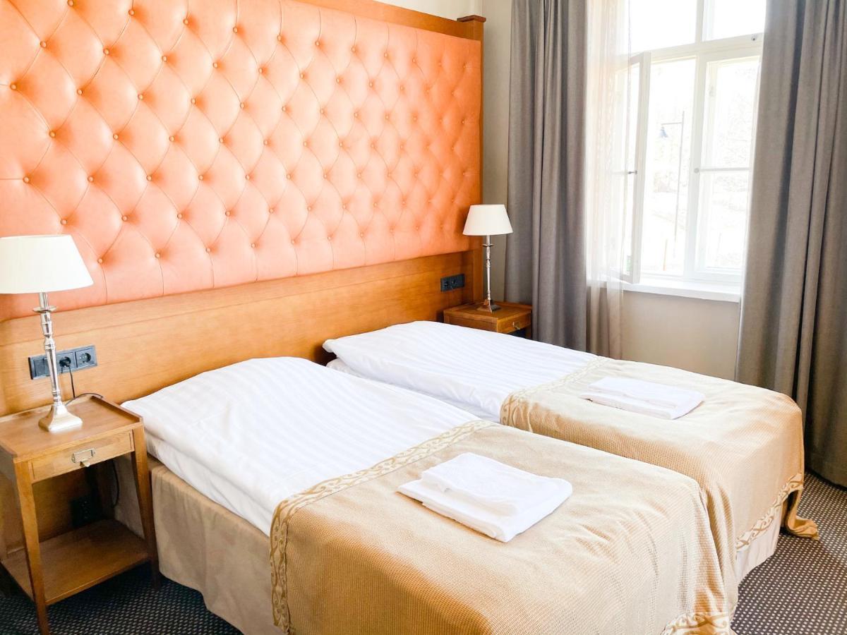Billnaesin Ruukki Hotel ภายนอก รูปภาพ